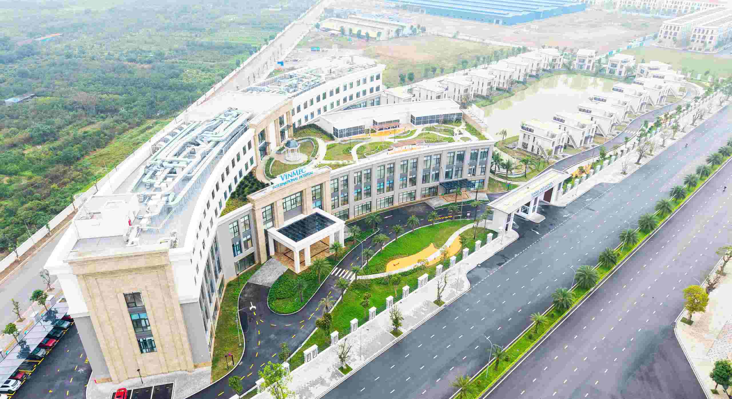 Hospital model integrating treatment, recovery and nursing in the same campus. Photo: Tran Loan