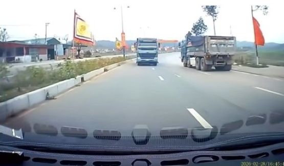 Lái xe đi ngược chiều bị xử phạt từ nguồn tin báo. Ảnh: Cục Cảnh sát giao thông