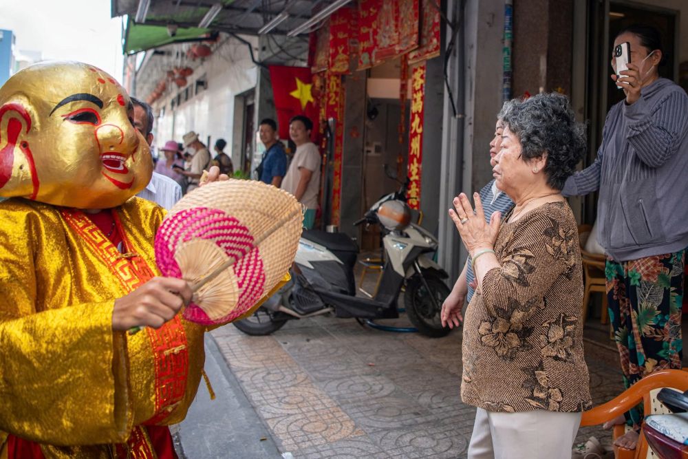  Lễ hội là dịp cầu chúc bình an, thịnh vượng và gắn kết tình đoàn kết Việt - Hoa, góp phần bảo tồn giá trị nhân văn và làm đẹp thêm bản sắc văn hóa thành phố.