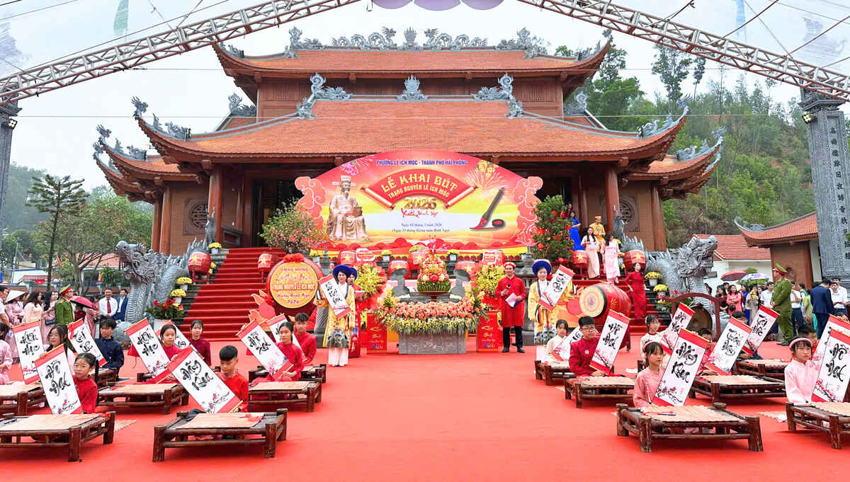 Opening Ceremony of First Scholar Le Ich Moc - Spring Binh Ngo 2026. Photo: Minh Khue