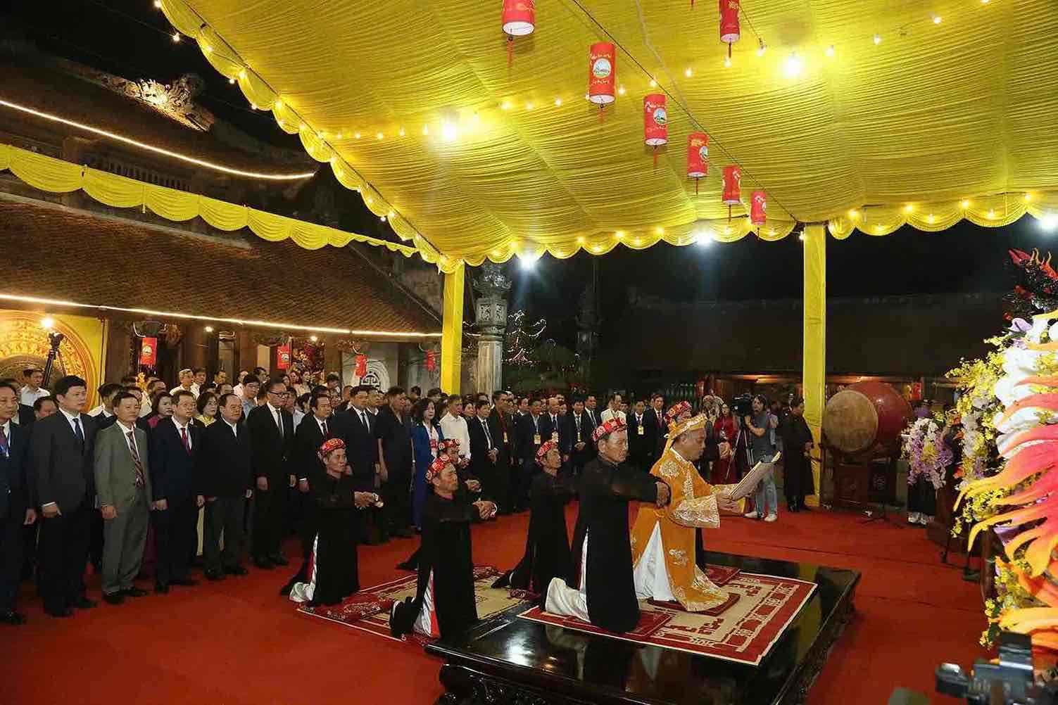 Bai Yet ceremony before the opening ceremony. Photo: Tat Dat