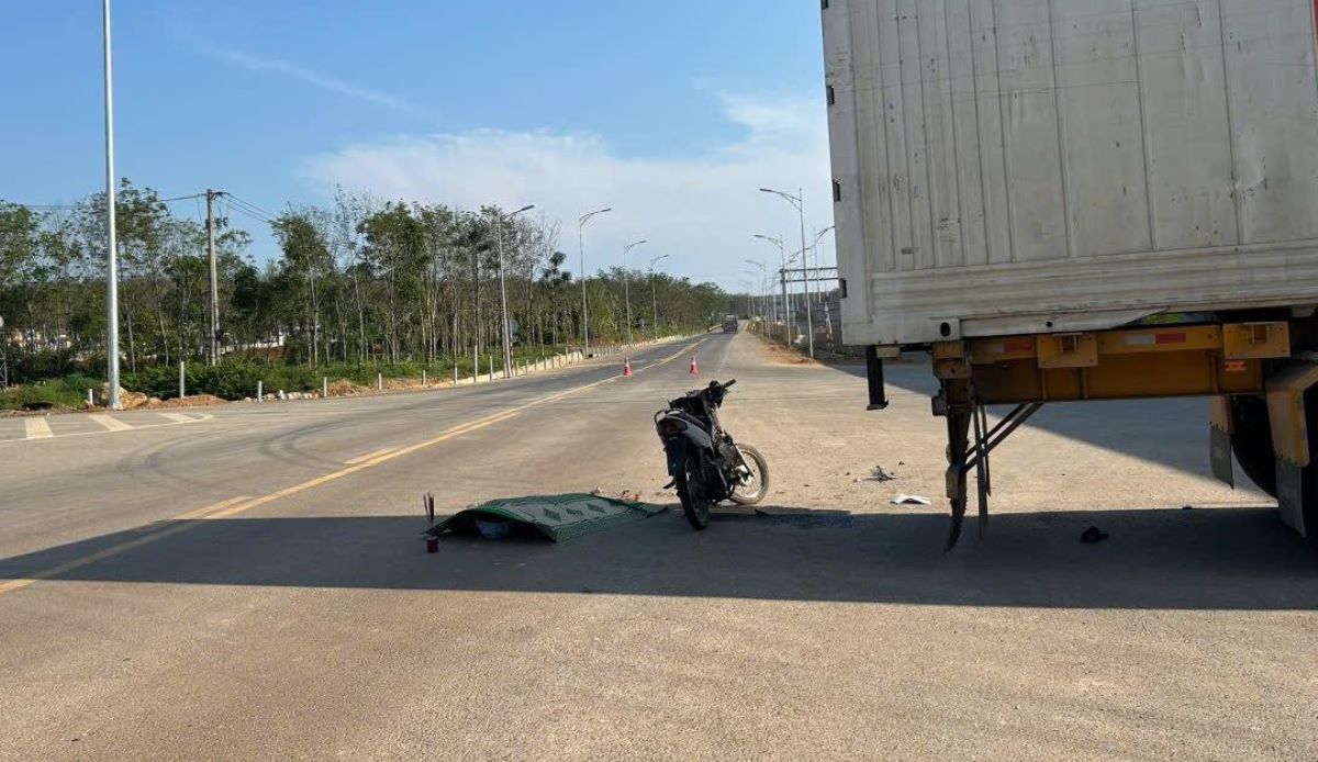 Scene of the traffic accident that killed one person. Photo: Con Tien Commune Police