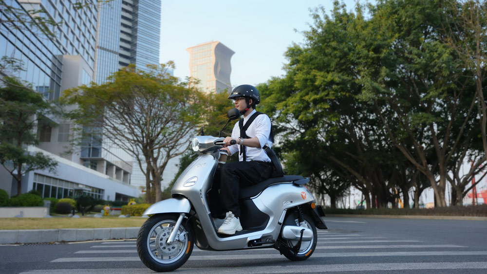 New generation YADEA Osta electric motorbike. Photo: Provided by DN
