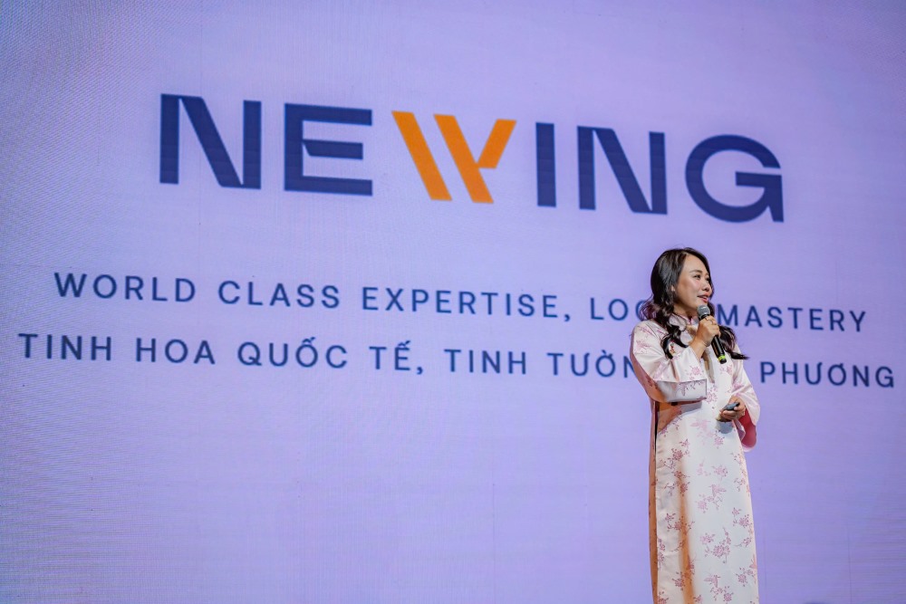 Ms. Nguyen Thi Minh Giang, Founder and General Director of Newing, shared at the SME Forum last season. Photo: Ky Hoa