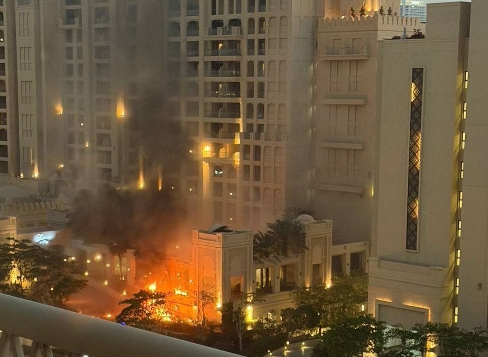 5-star Fairmont Hotel on Palm Jumeirah artificial island, Dubai catches fire due to debris from intercepted drones. Photo: X