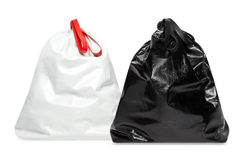 Balenciaga giới thiệu ý nghĩa đằng sau mẫu thiết kế này là “một hiện thân quan trọng cho khái niệm tái chế, bảo vệ môi trường và phát triển bền vững”. Ảnh: Balenciaga. 