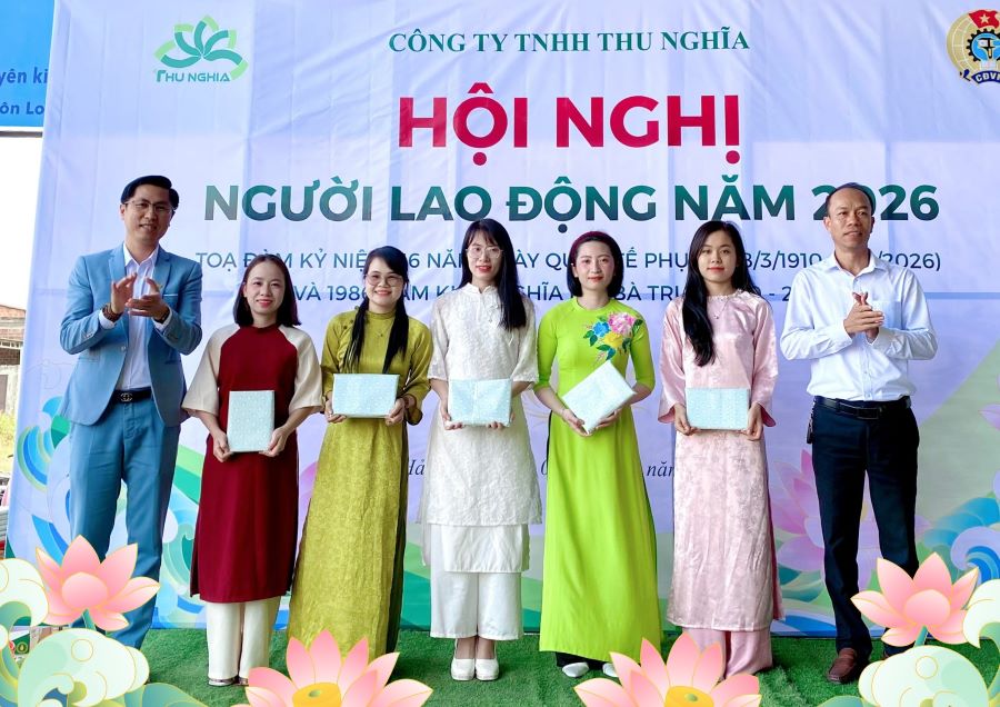Thu Nghia Co., Ltd. organizes the 2026 Employee Conference, combined with a seminar to celebrate International Women's Day 8. 3. Photo: Quang Tri Trade Union