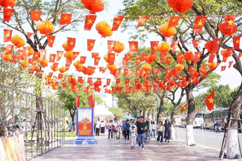 Da Nang strengthens sidewalk management, builds a civilized city. Photo: Nguyen Thi