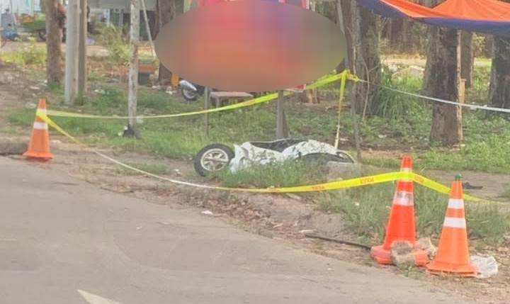 Công an phong tỏa hiện trường, điều tra làm rõ nguyên nhân vụ việc. Ảnh: Bạn đọc cung cấp