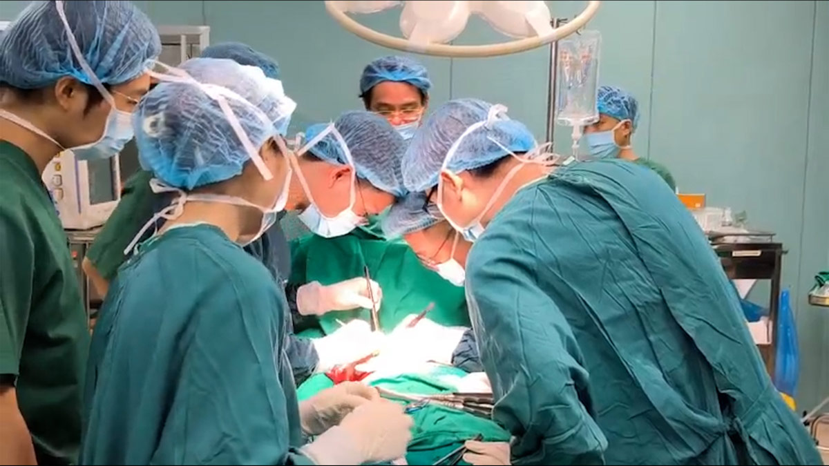 Patient gravement infecté après une intervention chirurgicale, les médecins recommandent des méthodes esthétiques sûres