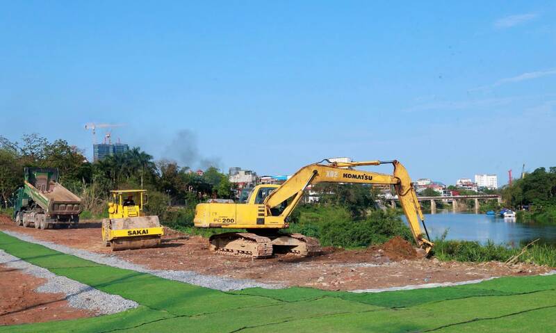 Groundbreaking ceremony for the construction of Huu Cau dyke. Photo: Thanh Chung