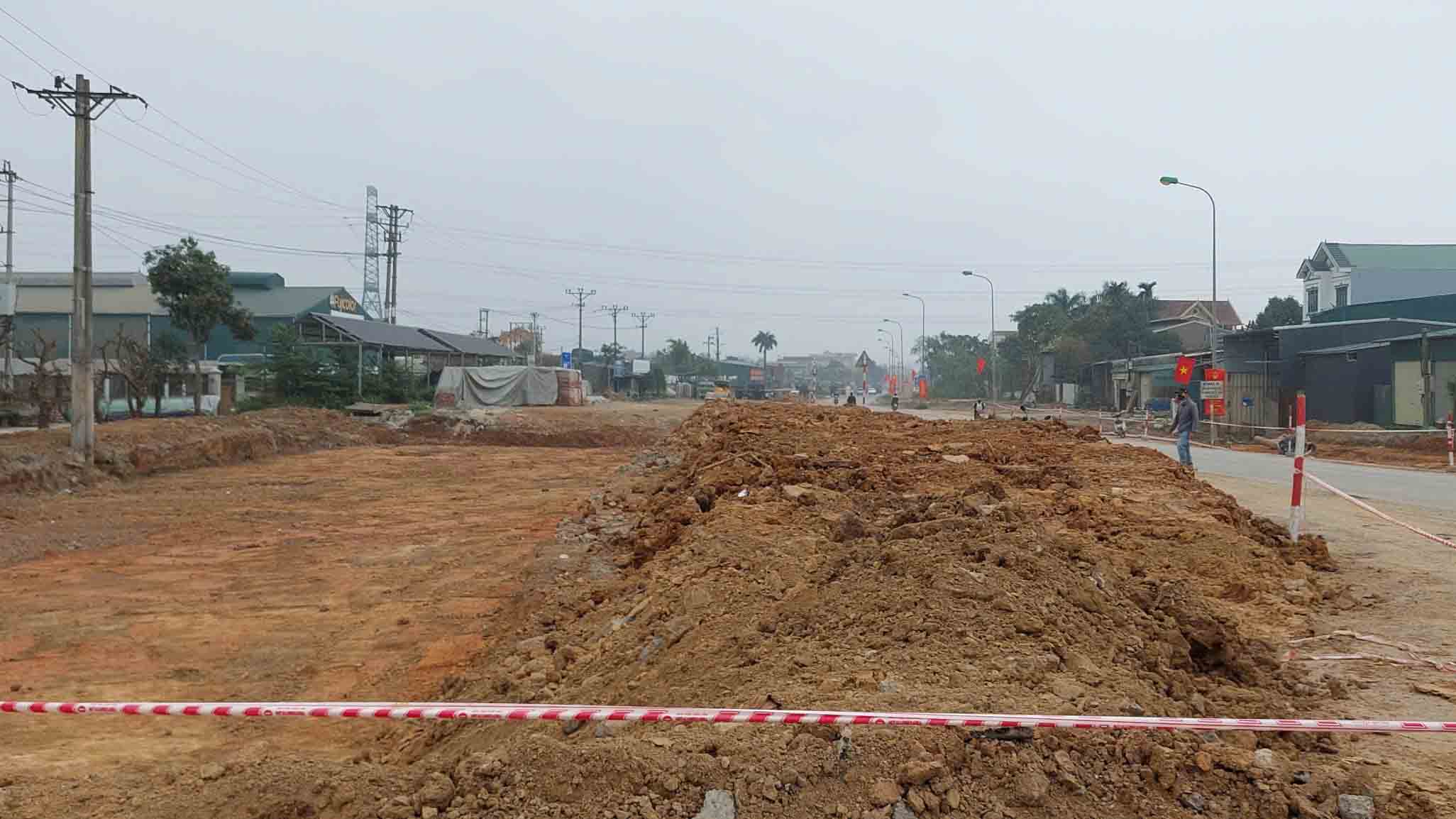 Một đoạn mặt bằng sạch đã được bàn giao cho chủ đầu tư, nhà thầu triển khai thi công dự án. Ảnh: TTĐT xã Phú Nghĩa 