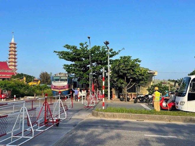 Lối đi tự phát đe dọa an toàn đường sắt