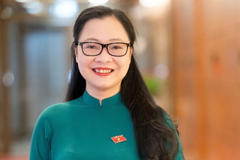 Appointing Ms. Nguyen Thi Quyen Thanh as Deputy Minister of Education and Training. Photo: VGP