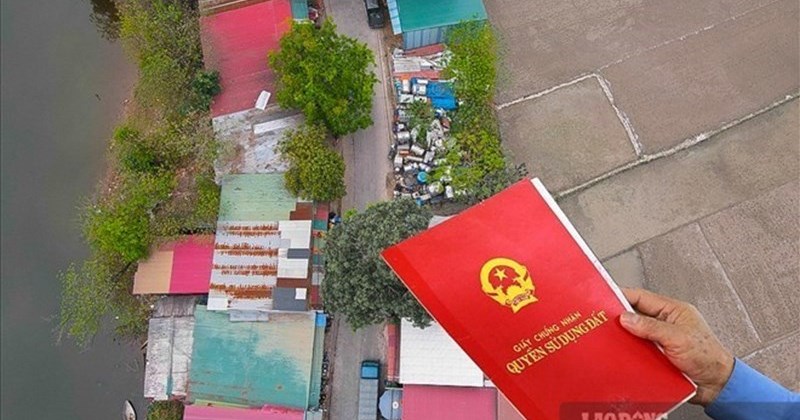 Vướng mắc "sổ đỏ" do chủ cũ vi phạm