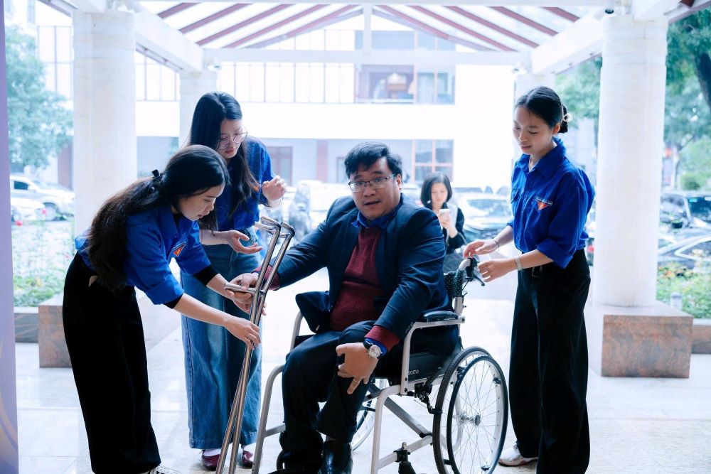 ベトナムにおける障害者コミュニティへのアプローチと支援の革新。写真:ベトナム障害者青年連合中央委員会