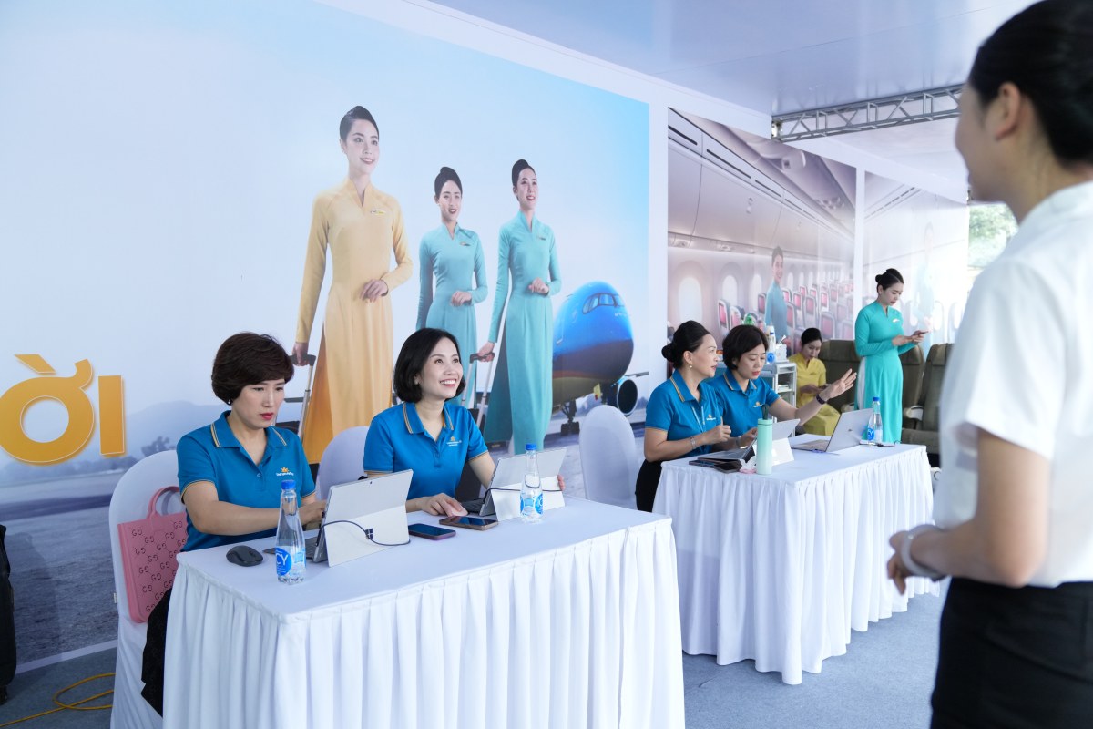 Vietnam Airlines tổ chức các ngày hội việc làm và chương trình tuyển dụng tiếp viên có quy mô