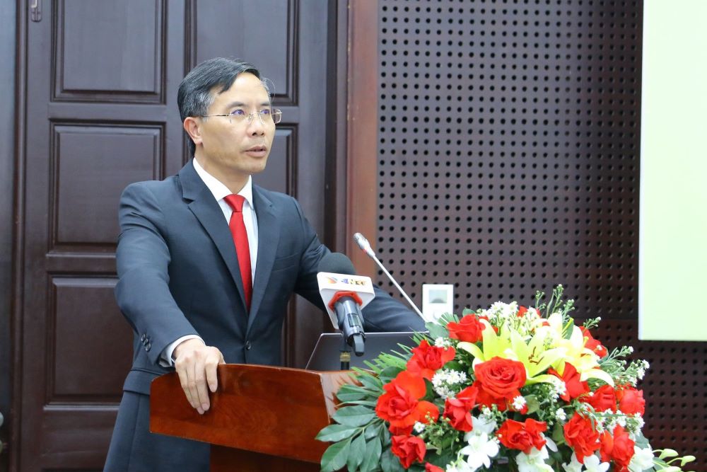 Ông Phạm Đức Ấn - Chủ tịch UBND thành phố Đà Nẵng tại hội nghị. Ảnh: Trần Thi