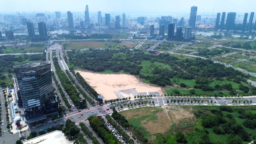 Khu đất rộng hơn 33 ha, trong đó xây Trung tâm Chính trị - Hành chính rộng 7,84 ha. Ảnh: Anh Tú