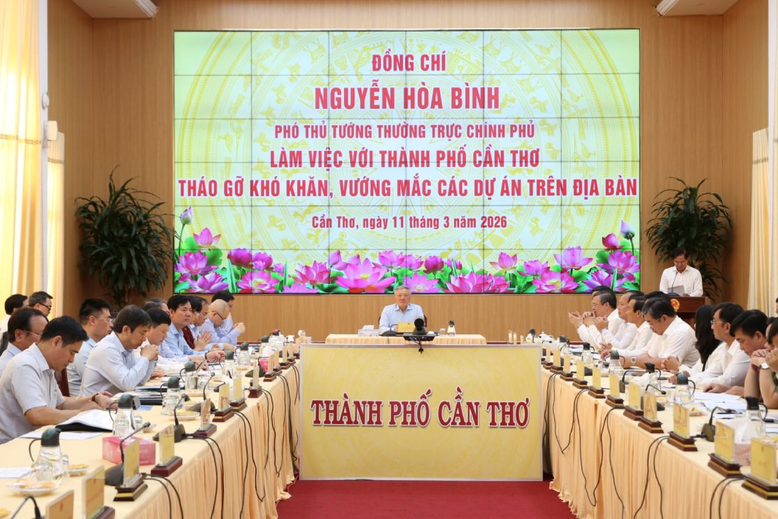 Hơn 207.000 tỉ đồng vốn đầu tư tại Cần Thơ đang chờ được “khơi thông”. Ảnh: Nguyễn Hoàng