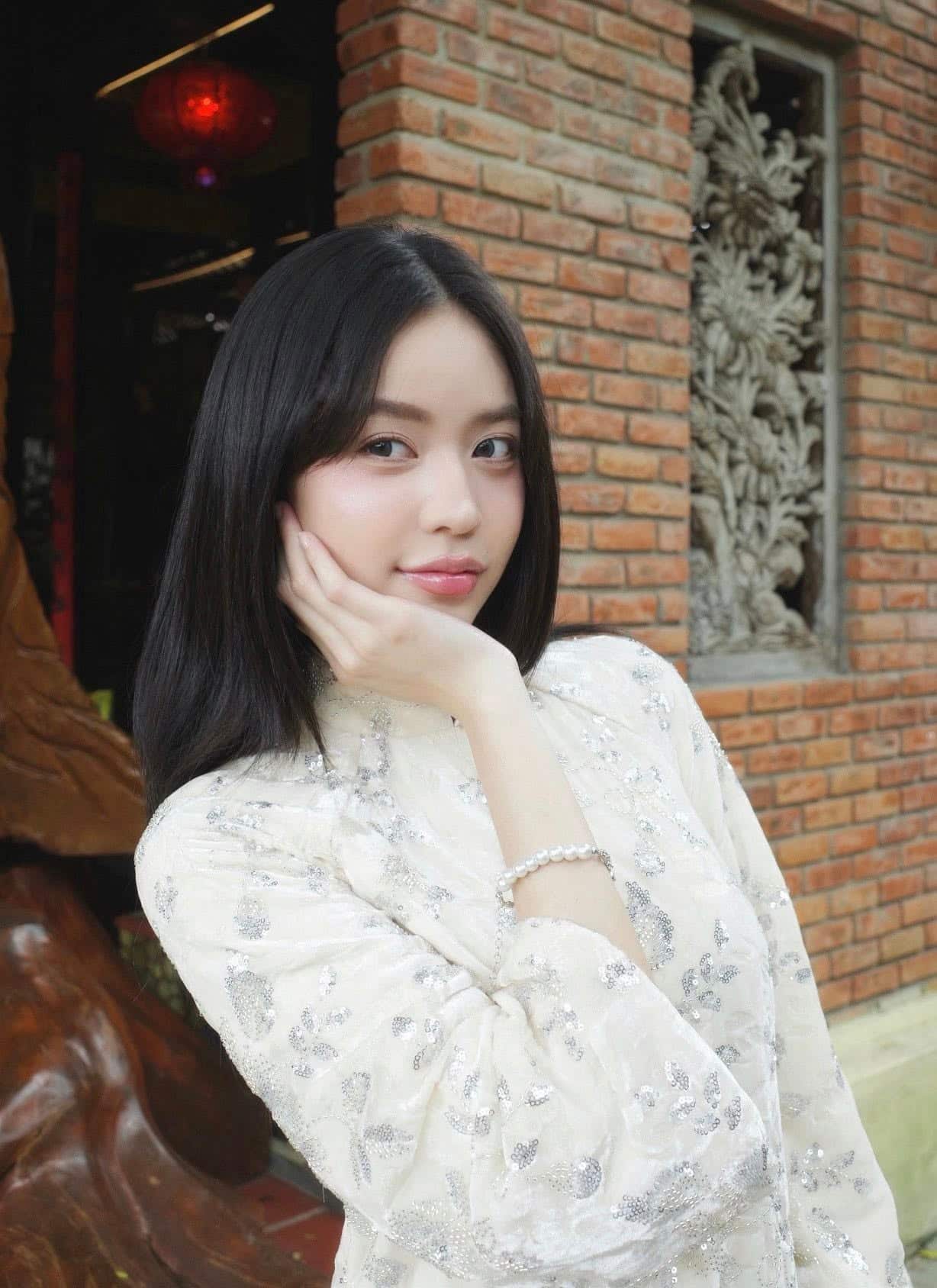 Hoa hậu Thanh Thủy nữ tính, trong trẻo trong ảnh đời thường. Ảnh NVCC