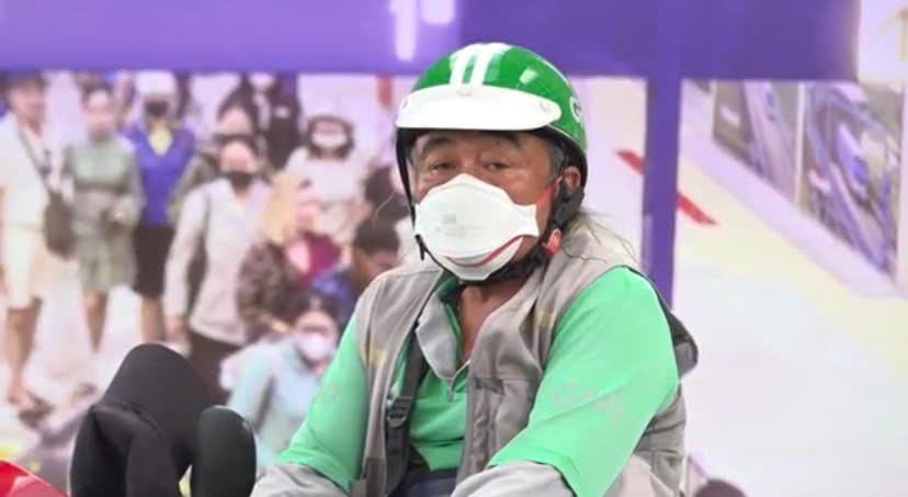 Ho Chi Minh City drivers flexibly optimize routes, balance spending to maintain income