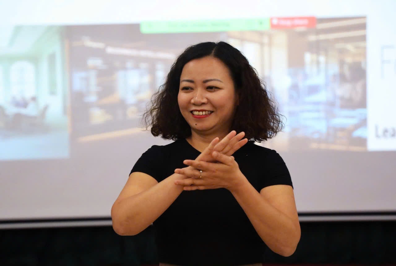 Ms. Pham Thu Trang - Head of the Women's Committee, Trade Union of the Institute of Food Industry, Member of the Committee for Women's Progress - Institute of Food Industry is a person who is both professionally skilled and enthusiastic about mass organization work. Photo: Character provided