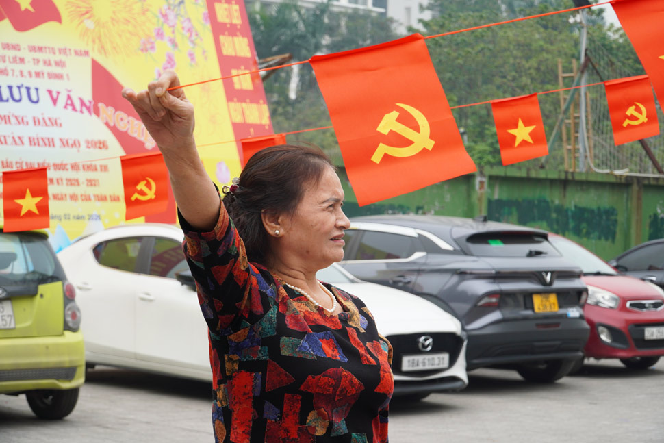 Les bureaux de vote du quartier de Tu Liem sont prêts pour la grande fête de toute la population