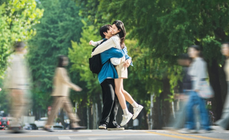 Jinyoung, Kim Min Ju in youth films. Photo: Producer