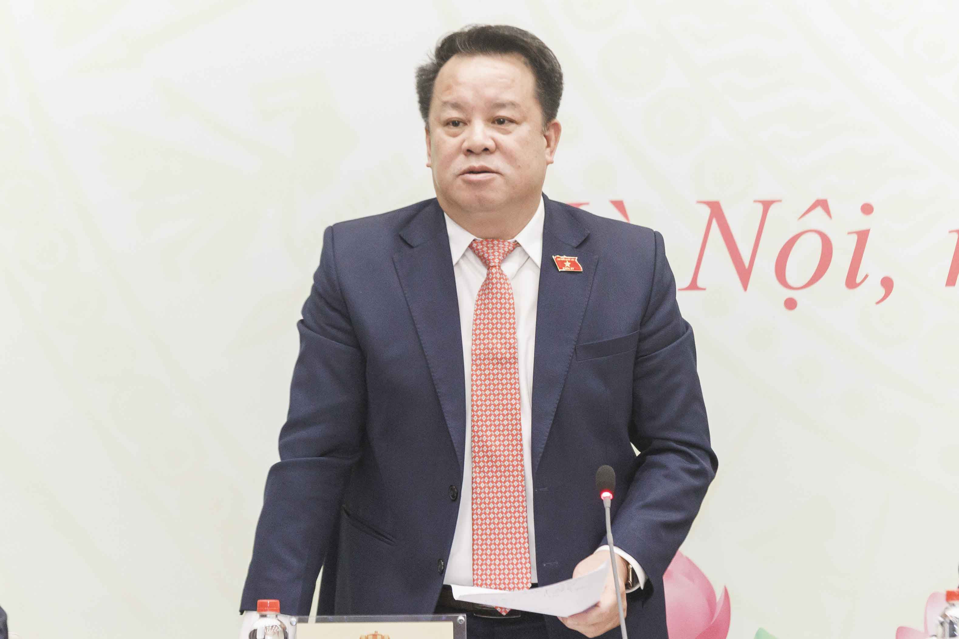 Major General Nguyen Quoc Hung said that it is necessary to strengthen cyber surveillance, promptly detect and prevent fake and distorted information related to elections. Photo: Hai Nguyen