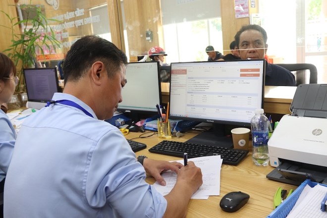 Da Nang deploys software to evaluate the work results of civil servants and public employees according to the KPI model. Photo: Nguyen Linh.