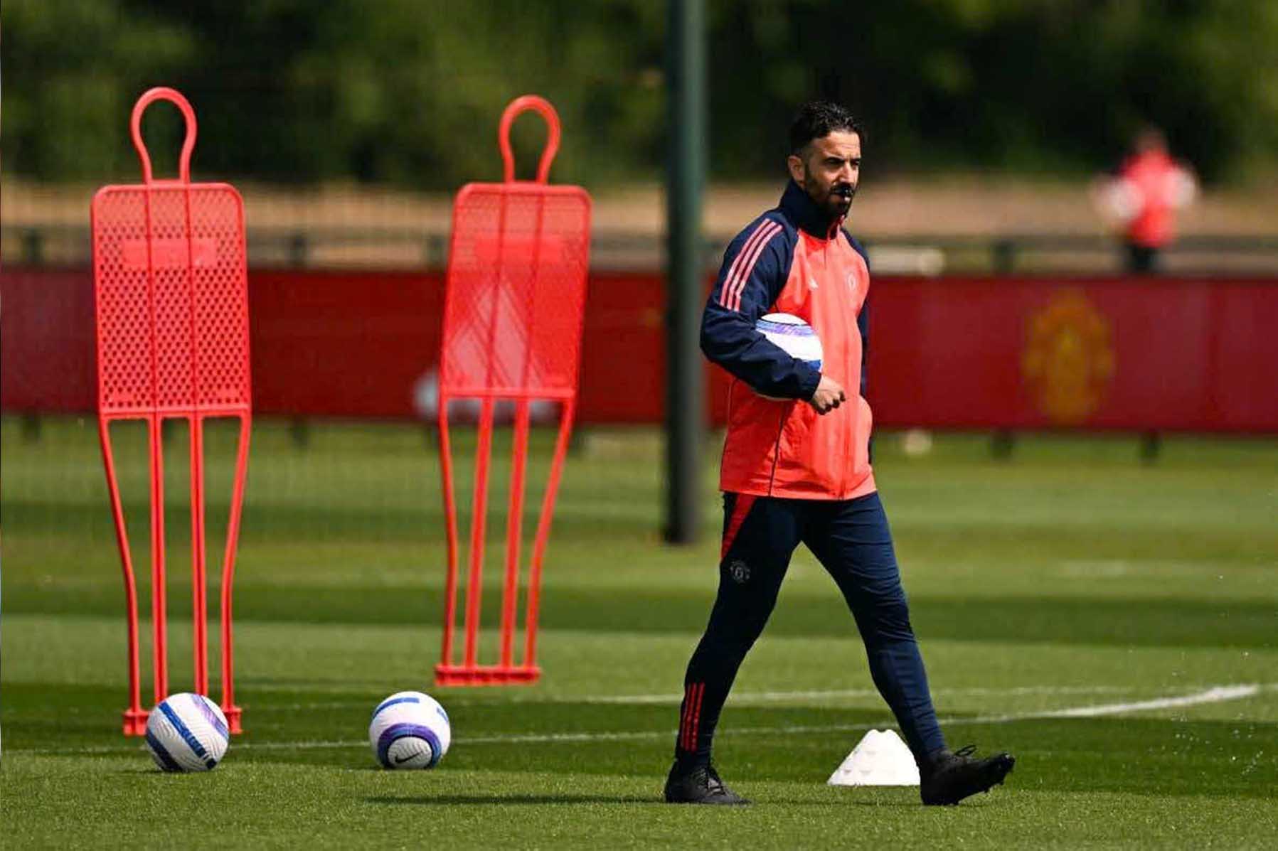 Ruben Amorim's departure opens up the future for many young players at Man United. Photo: AFP