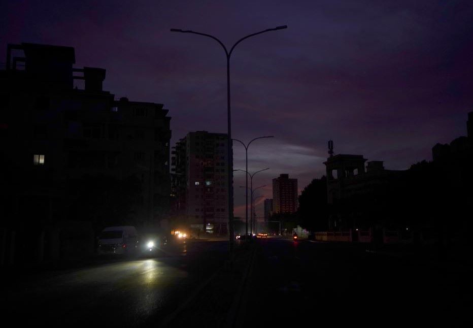 Widespread power outages in Cuba limit Internet connection and telecommunications services. Photo: Xinhua