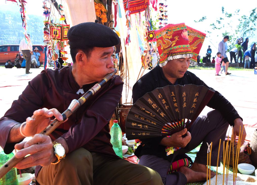 Thầy cúng được người dân trong bản lựa chọn để thực hiện nghi lễ Pang A. Ảnh: Trường Sơn