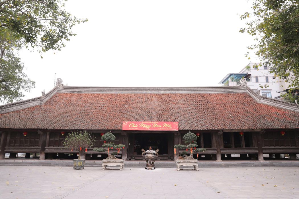 Dinh Dinh Bang was built by local people from the early 18th century. Photo: Minh Chinh