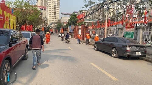 Hanoi general sanitation of transport infrastructure, urban embellishment before election day. Photo: Minh Hanh