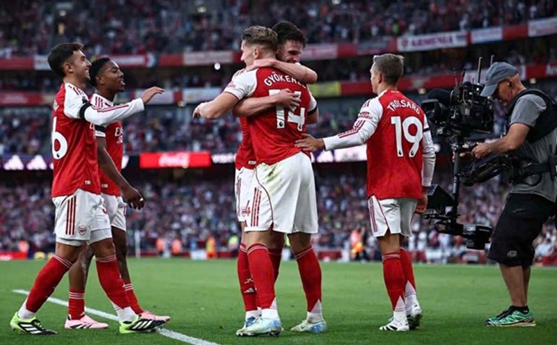 Arsenal vẫn đang vững vàng trong cuộc đua vô địch. Ảnh: AFP