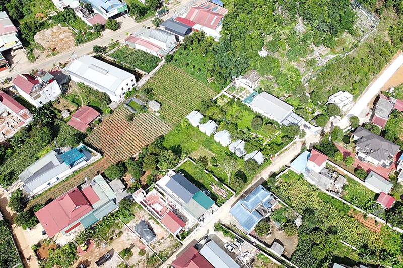 L'immobilier dans le quartier de Van Son, où passe l'autoroute, reçoit beaucoup d'attention de la part des investisseurs. Photo: May Nguyen