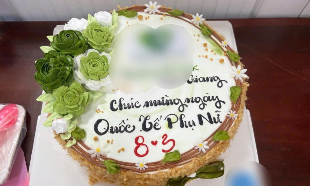 Through investigation of the suspected poisoning case, it was determined that a total of 98 people ate, of which 97 people had symptoms of abdominal pain, vomiting and diarrhea. Photo: Nam Phuong