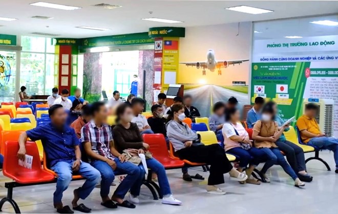 Bấp bênh việc làm khi chạm ngưỡng 40 tuổi