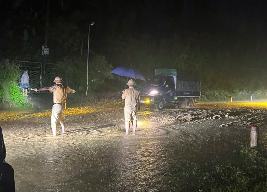 Ministry of Construction responds to voters' proposal to upgrade the Ho Chi Minh road through Ha Tinh. Photo: Phuc Ha