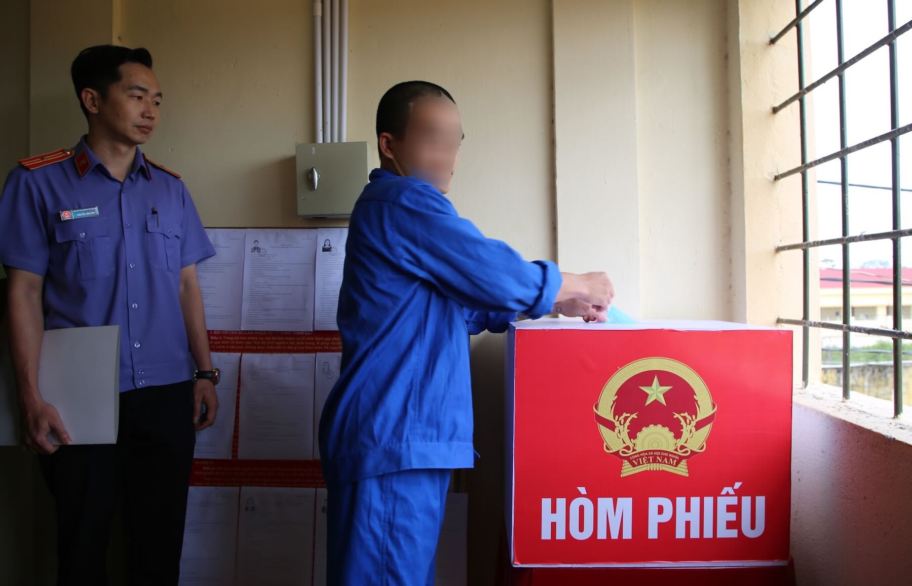 Special voters at Detention Center No. 1, Dak Lak Provincial Police. Photo: Cong Sang