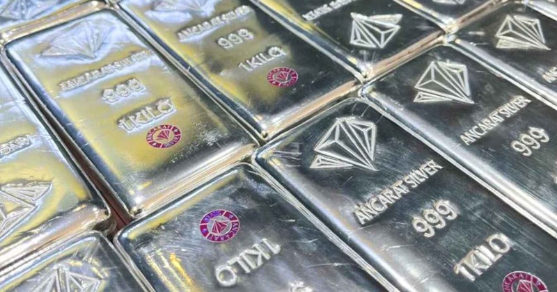 Giá bạc giảm lúc 15:03 ngày 15/3 sau một tuần biến động