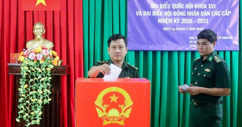 Cần Thơ: Cán bộ, chiến sĩ lực lượng vũ trang bỏ phiếu sớm