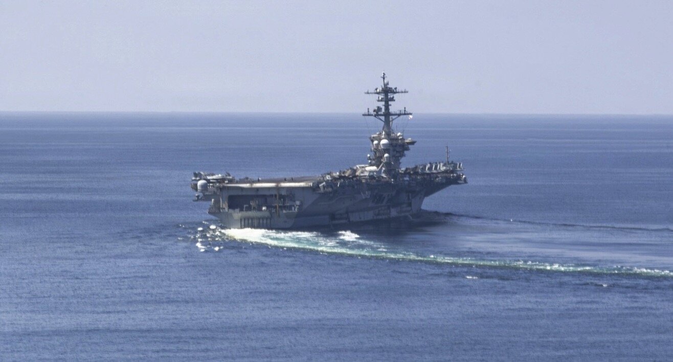Le navire USS Abraham Lincoln participant à l'opération d'attaque contre l'Iran le 3 mars. Photo: Marine américaine