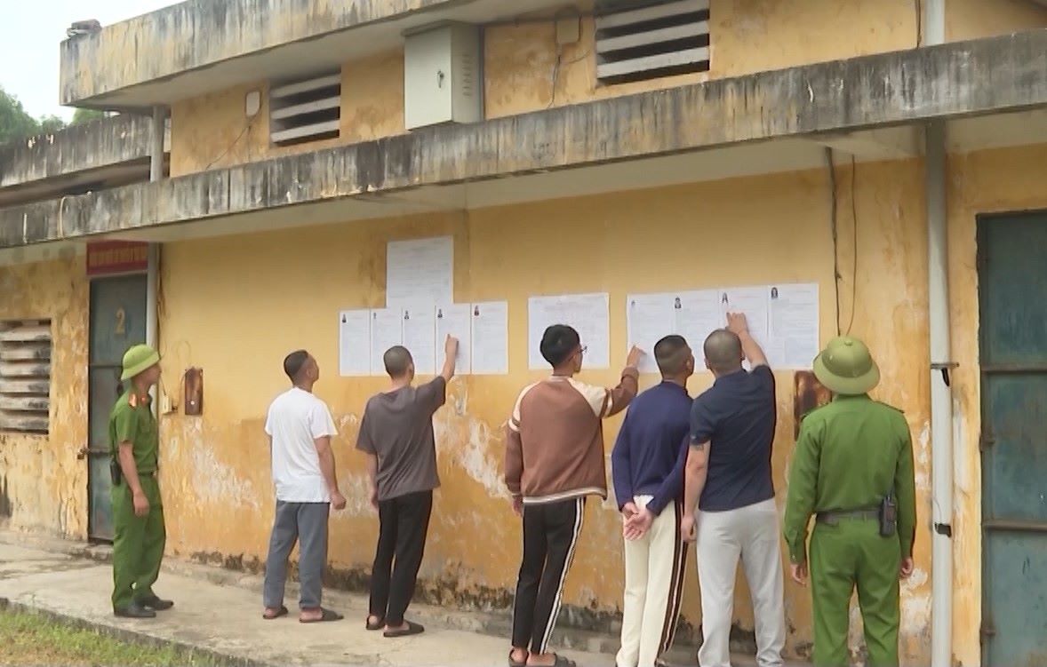 Voters who are being temporarily detained or imprisoned are still allowed to exercise their right to vote in accordance with the law. Photo: Thanh Trung