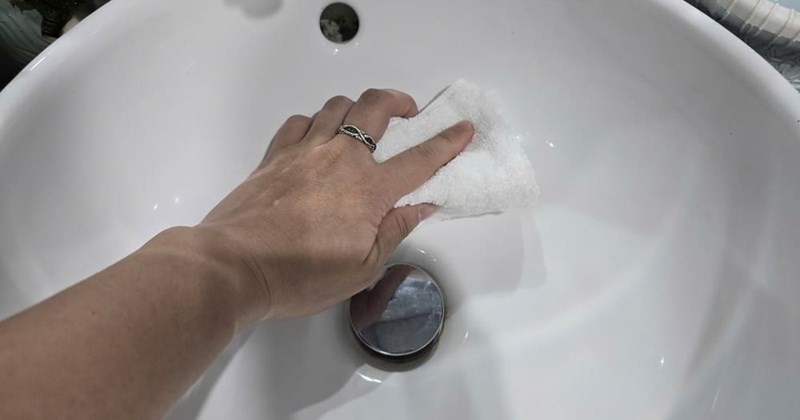 4 bước khử khuẩn bồn rửa tay tại nhà