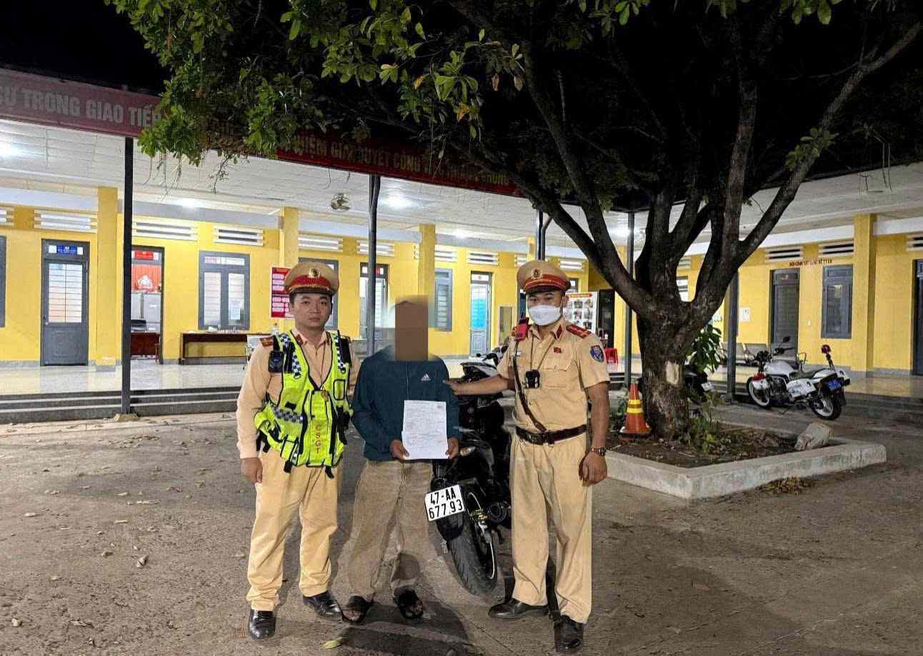 Subject Y.S. N was discovered by the Traffic Police force driving a vehicle when his body contained drugs. Photo: Police provided