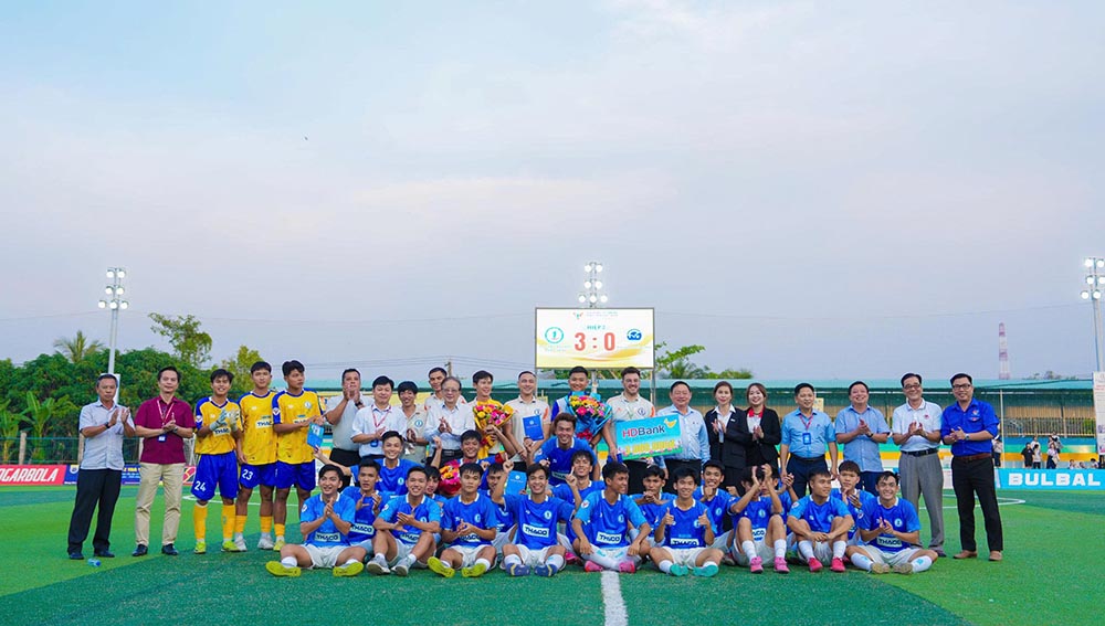 Trường Đại học Đồng Tháp đầu tư mạnh cho môn bóng đá và thường xuyên có thành tích ở các giải bóng đá sinh viên. Ảnh: Thanh Vũ