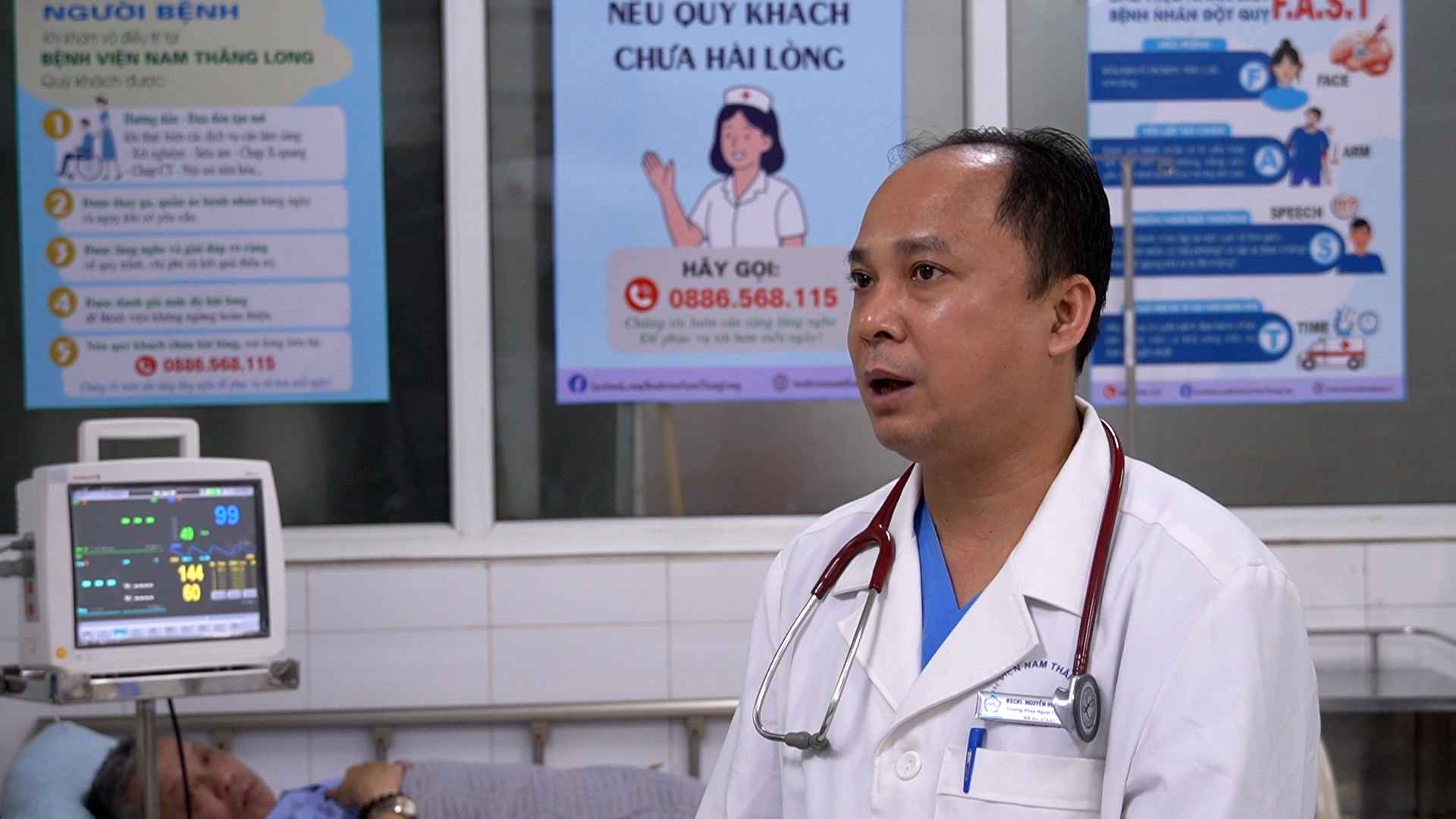 Phó Giám Đốc Bệnh viện Nam Thăng Long nhấn mạnh việc phát hiện sớm và điều trị kịp thời là yếu tố then chốt để giảm nguy cơ bệnh để lại biến chứng nặng. Ảnh: Hạnh Thơm